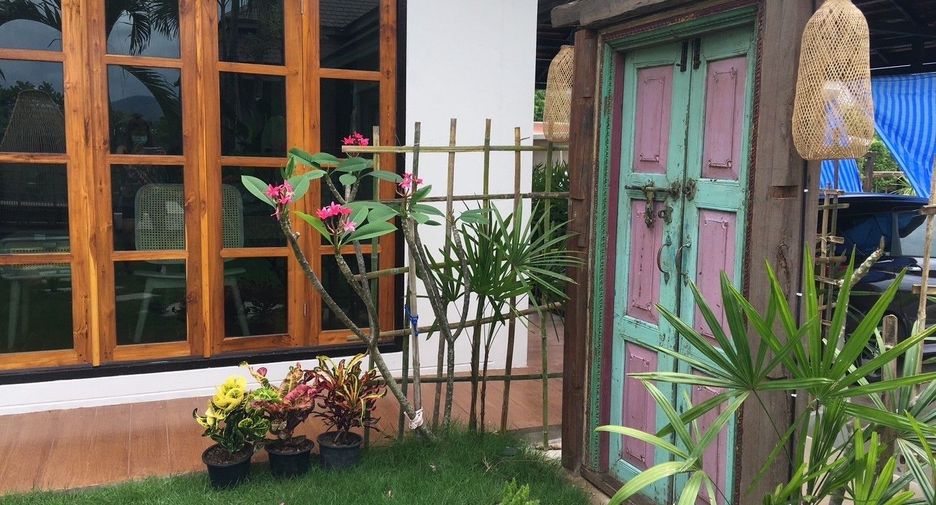 For rent 6 bedrooms house in San Sai, Chiang Mai