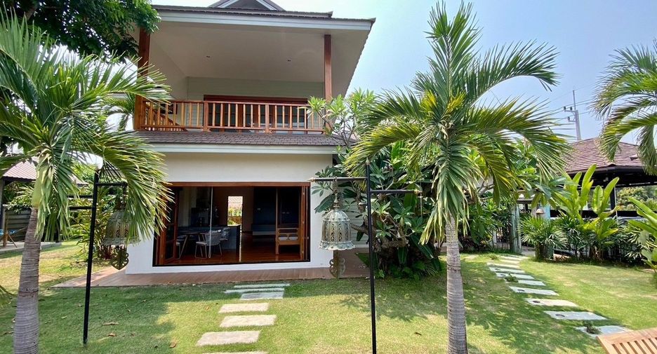 For rent 6 bedrooms house in San Sai, Chiang Mai