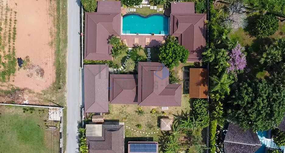 For rent 6 bedrooms house in San Sai, Chiang Mai