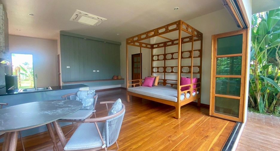 For rent 6 bedrooms house in San Sai, Chiang Mai