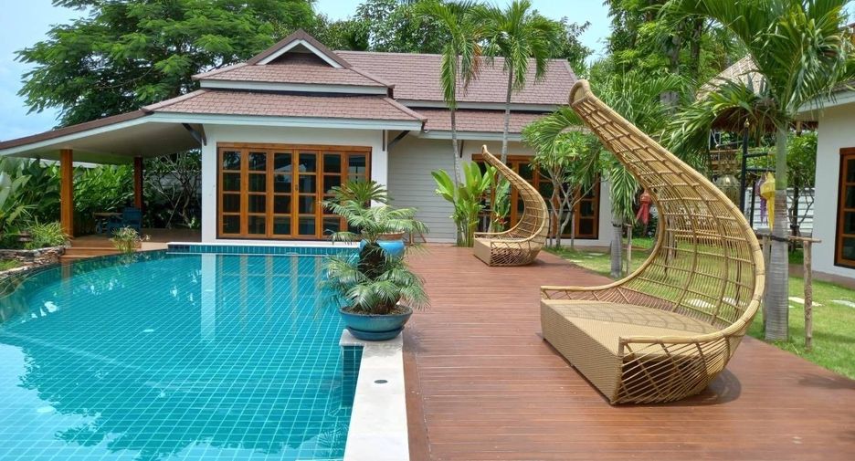 For rent 6 bedrooms house in San Sai, Chiang Mai