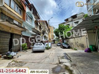 For sale 4 bedrooms retail Space in Bangkok Yai, Bangkok