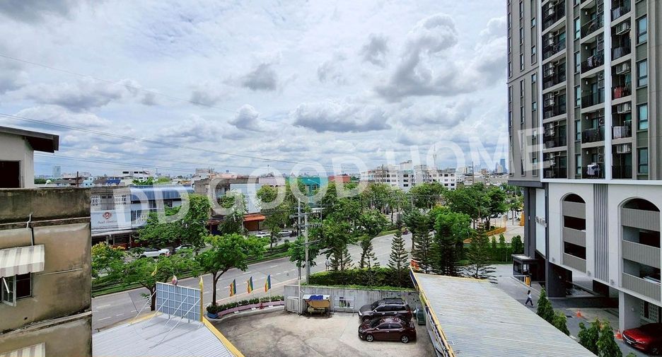 For sale 4 bedrooms retail Space in Bangkok Yai, Bangkok