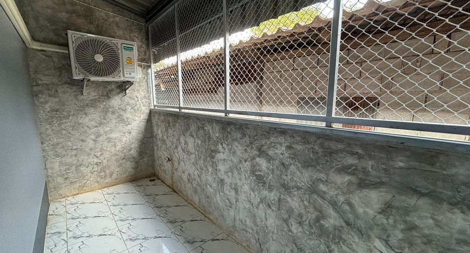 Casa en venta de 7 habitaciones en Klaeng, Rayong