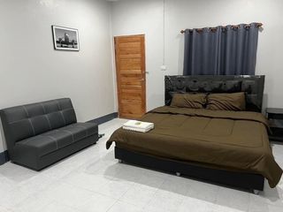 Haus zum Kauf mit 7 Zimmer in Klaeng, Rayong