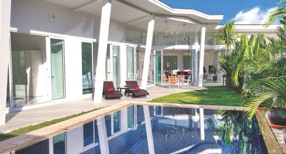 For rent 3 bedrooms villa in Thalang, Phuket