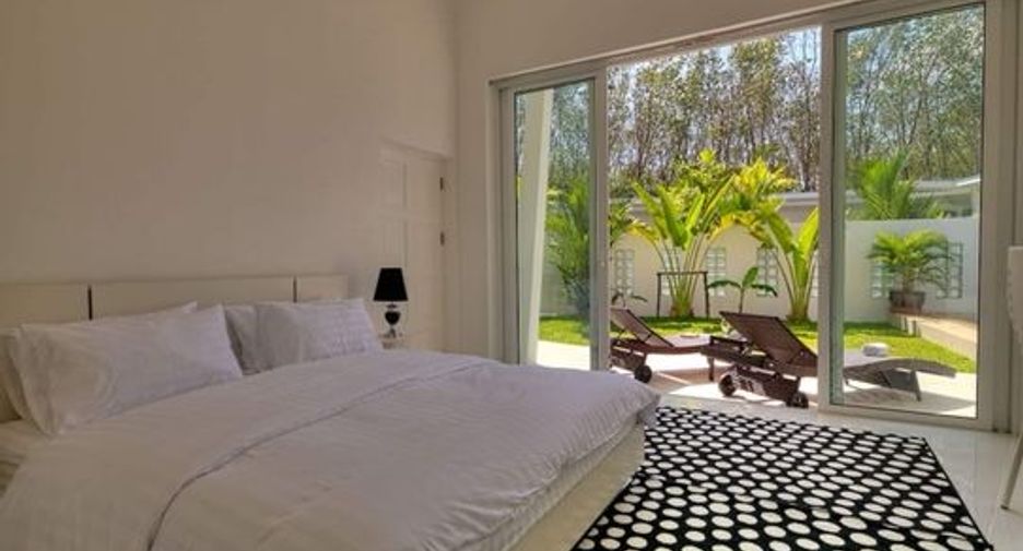 For rent 3 bedrooms villa in Thalang, Phuket