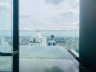 Wohnung zum Kauf mit 4 Zimmer in Khlong Toei, Bangkok