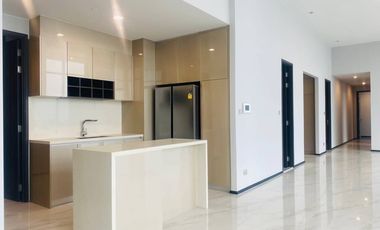 Продажа 4 спальни кондо в Кхлонг Тоеи, Бангкок