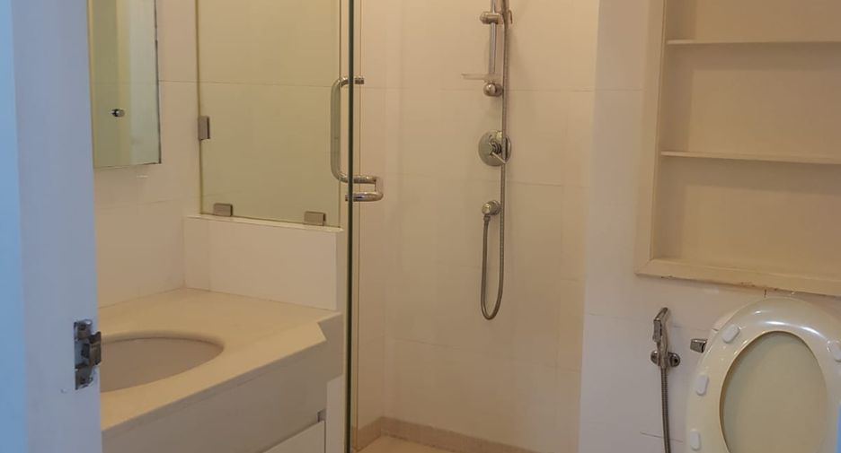 Wohnung zum Kauf mit 3 Zimmer in Khlong Toei, Bangkok