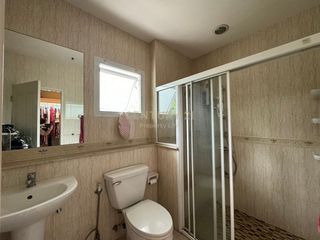 For rent and for sale 4 bed house in Mueang Samut Sakhon, Samut Sakhon