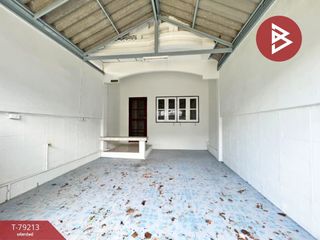 For sale studio townhouse in Lat Lum Kaeo, Pathum Thani
