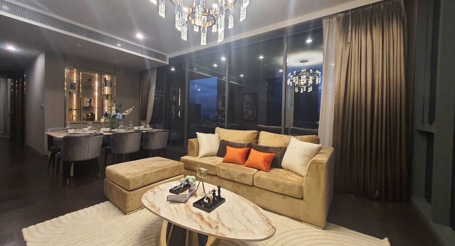 Condo en alquiler de 3 habitaciones en Khlong Toei, Bangkok