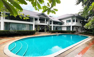 For rent 5 bed house in Pak Kret, Nonthaburi