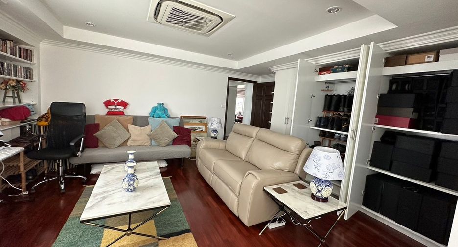 For rent 3 ベッドルーム apartment in Watthana, Bangkok