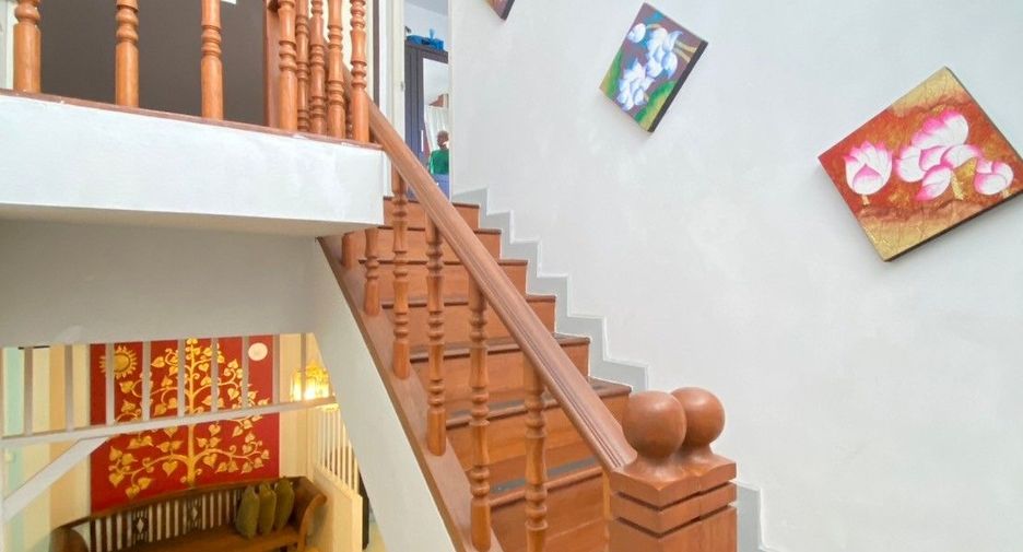 À louer 4 chambres maison à Doi Saket, Chiang Mai