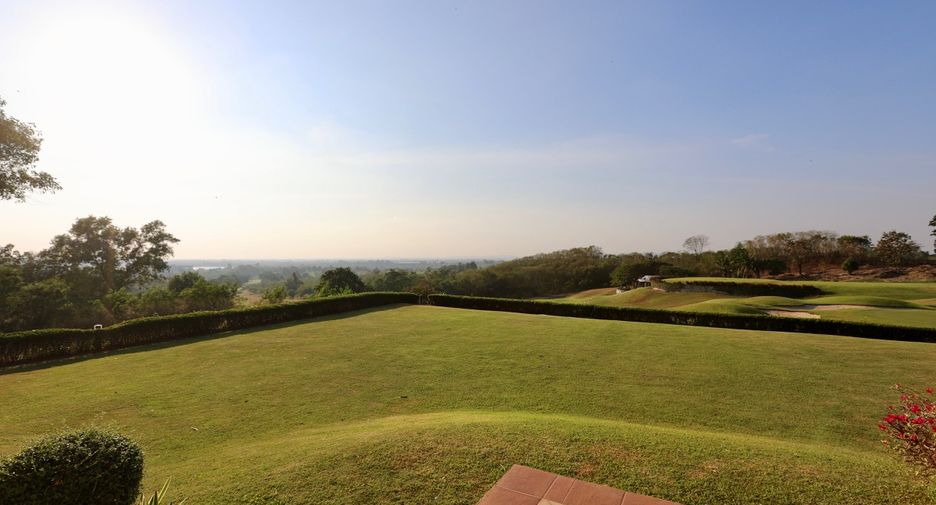 À vendre 5 chambres villa à Si Racha, Chonburi