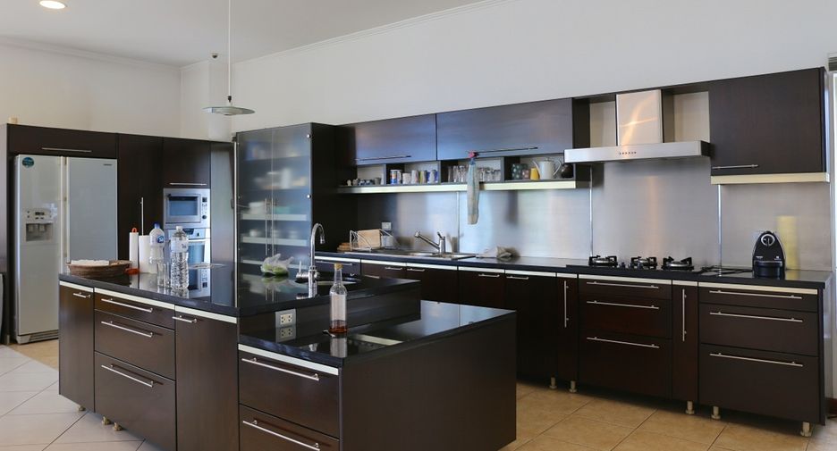 À vendre 5 chambres villa à Si Racha, Chonburi