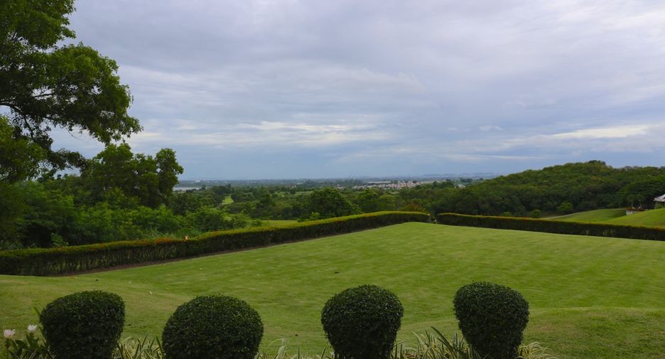 À vendre 5 chambres villa à Si Racha, Chonburi