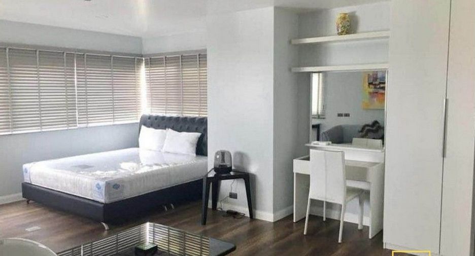 Condo en alquiler de 3 habitaciones en Sathon, Bangkok