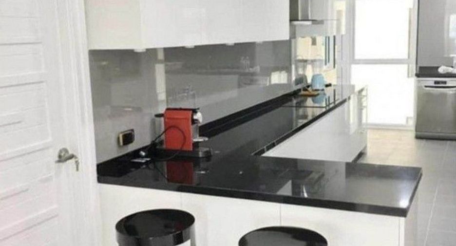 Condo en alquiler de 3 habitaciones en Sathon, Bangkok
