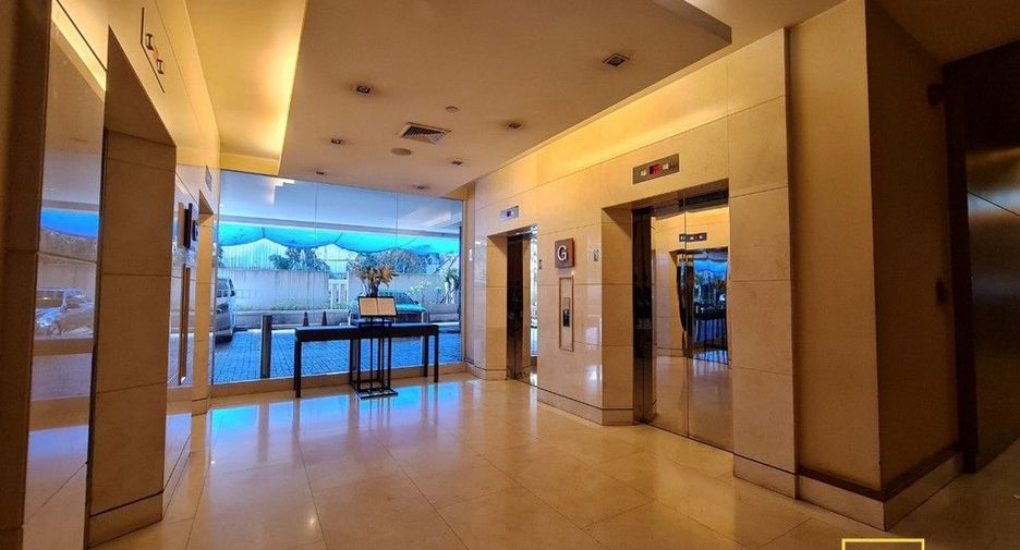 Condo en alquiler de 3 habitaciones en Sathon, Bangkok