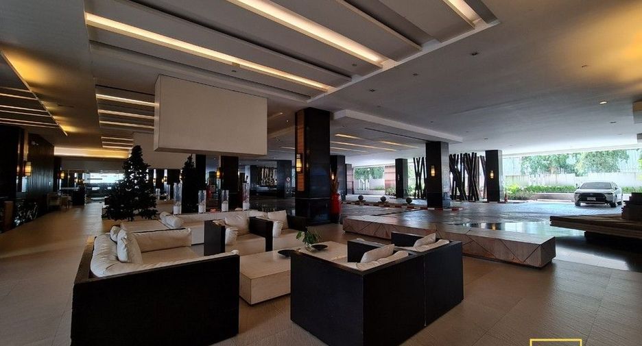 Condo en alquiler de 3 habitaciones en Sathon, Bangkok