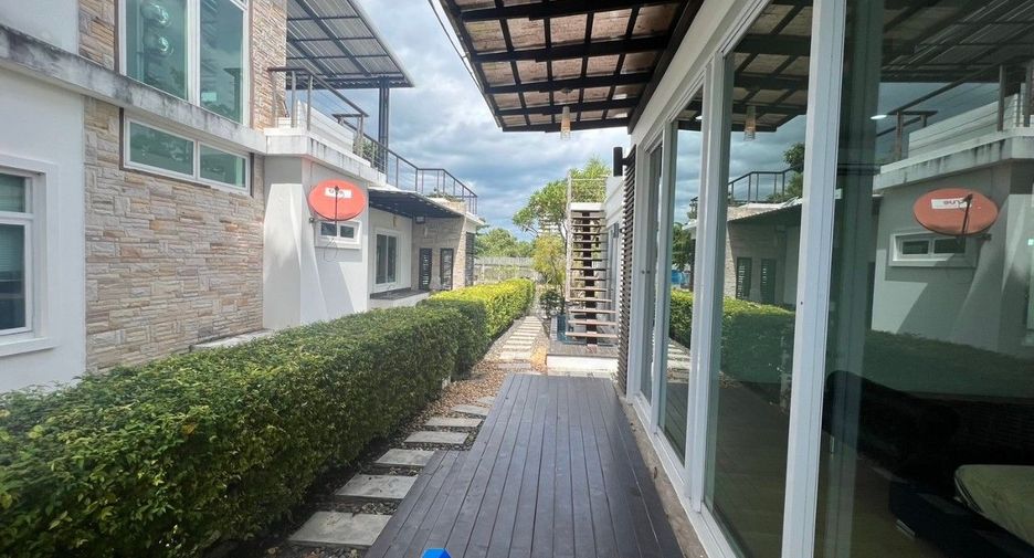 For sale 3 bedrooms villa in Hua Hin, Prachuap Khiri Khan