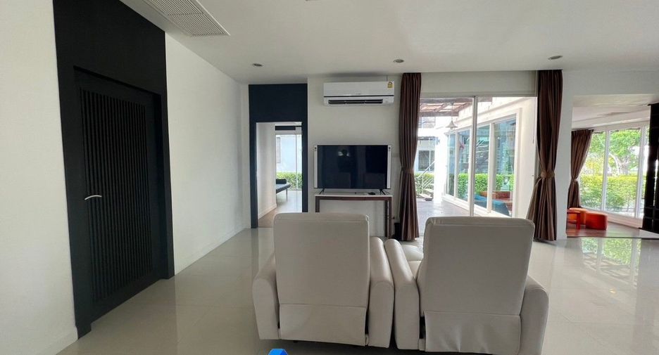 For sale 3 bedrooms villa in Hua Hin, Prachuap Khiri Khan