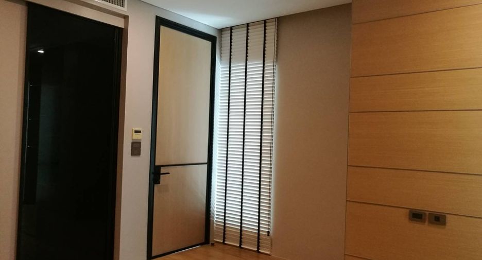 Аренда и продажа 3 спальни апартаменты в Кхлонг Тоеи, Бангкок