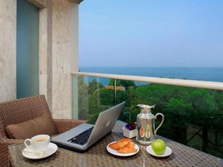 For sale 164 bed hotel in Pratumnak, Pattaya