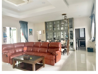 Haus zur Miete mit 5 Zimmer in Bang Phli, Samut Prakan