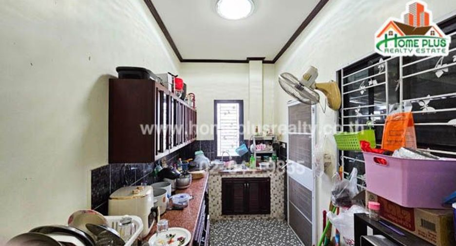 For sale 3 bed house in Mueang Chachoengsao, Chachoengsao