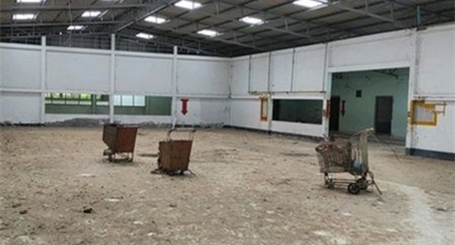 For sale warehouse in Kamalasai, Kalasin
