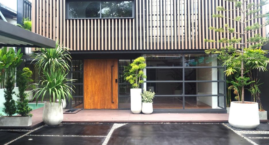 À vendre bureau à Suan Luang, Bangkok