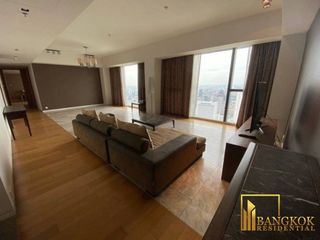 Condo en alquiler de 3 habitaciones en Sathon, Bangkok
