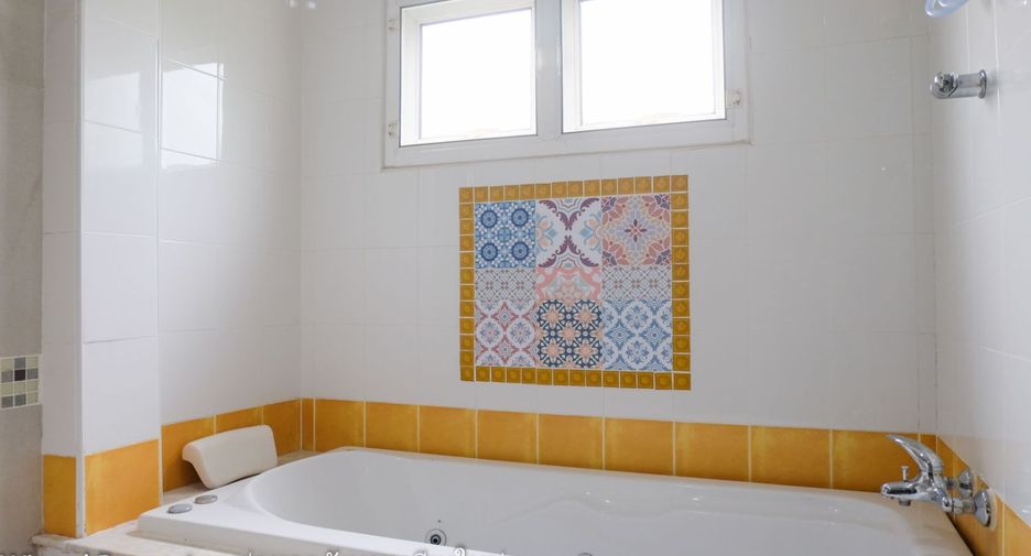 For rent 3 bedrooms house in Hang Dong, Chiang Mai