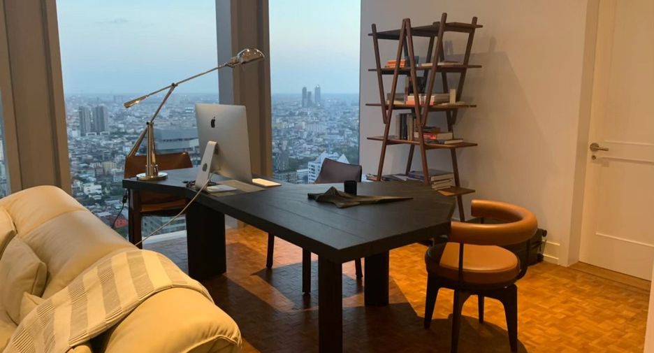 For rent 2 bedrooms condo in Sathon, Bangkok