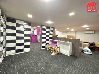 For rent そして for sale retail Space in Lat Phrao, Bangkok