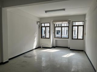 Local comercial en alquiler de 6 habitaciones en Watthana, Bangkok