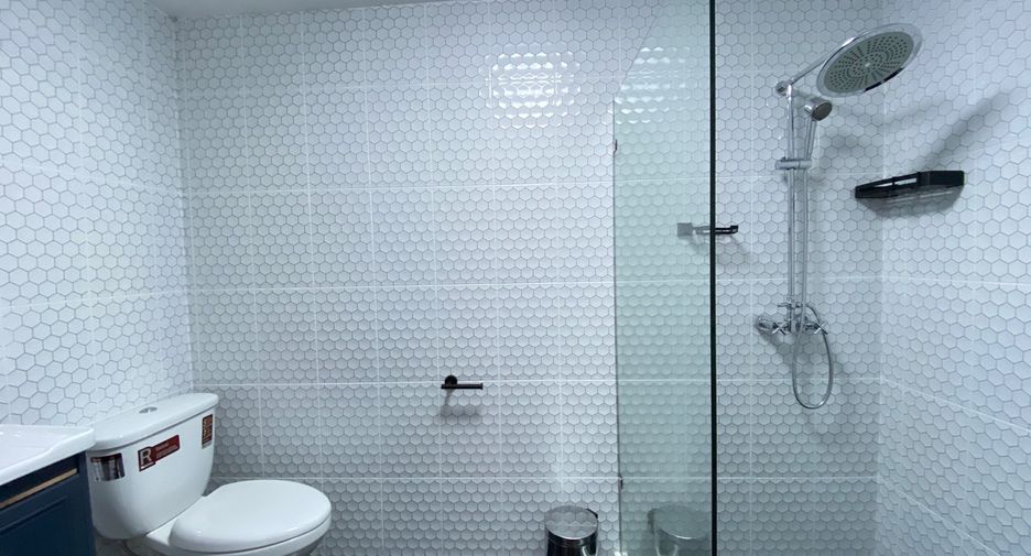 Аренда и продажа 2 спальни таунхаус в Сарапхи, Чианг Маи