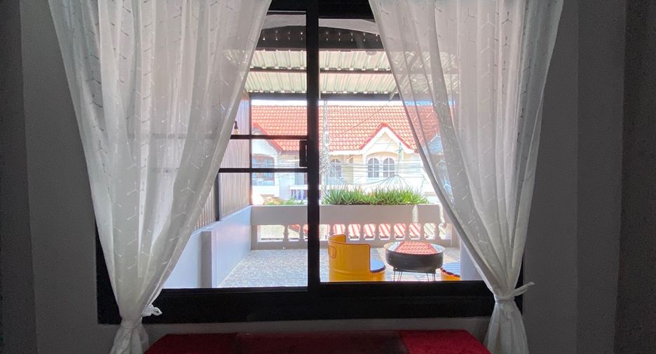 For rent そして for sale 2 Beds townhouse in Saraphi, Chiang Mai
