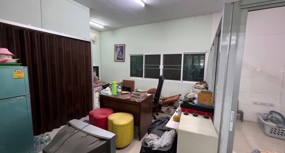 Продажа Участок в Si Racha, Чонбури