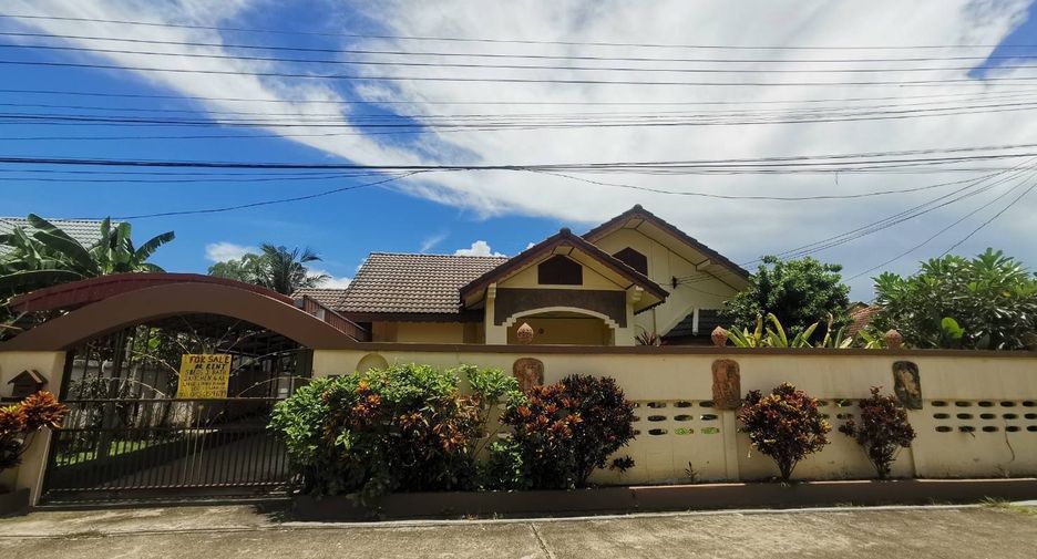 For rent and for sale 4 bedrooms house in San Sai, Chiang Mai