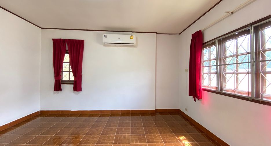 For rent and for sale 4 bedrooms house in San Sai, Chiang Mai