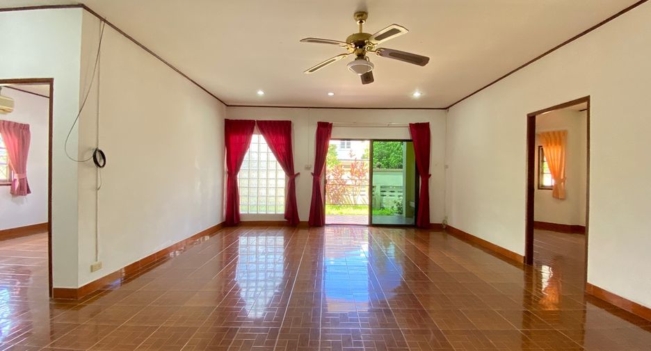 For rent and for sale 4 bedrooms house in San Sai, Chiang Mai