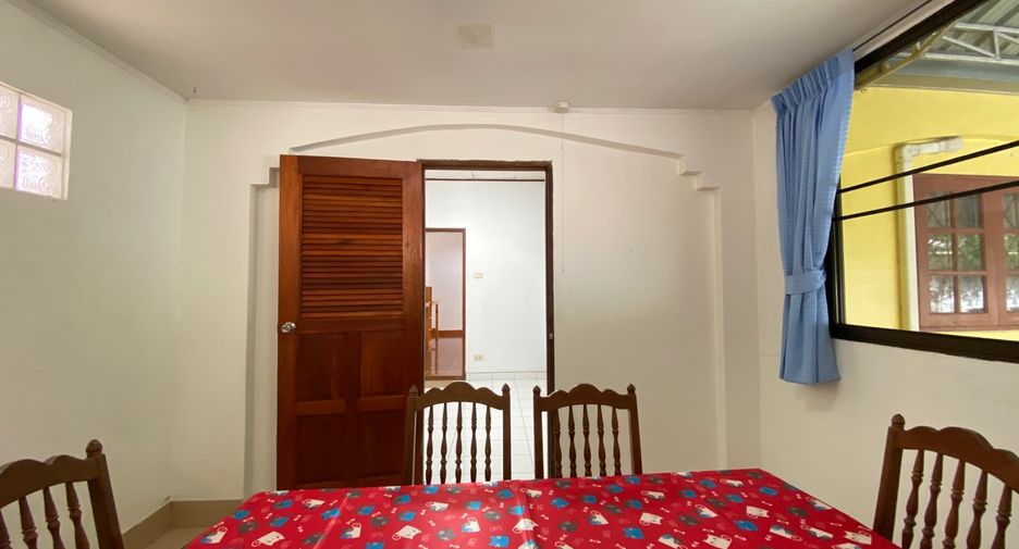 For rent and for sale 4 bedrooms house in San Sai, Chiang Mai