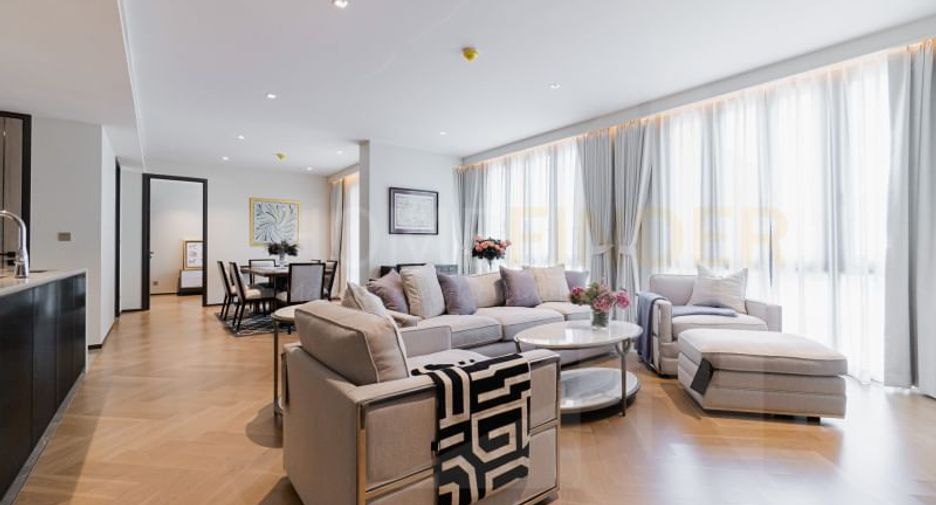 For rent 2 bedrooms condo in Watthana, Bangkok