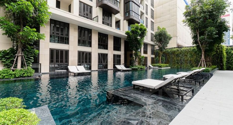 For rent 2 bedrooms condo in Watthana, Bangkok