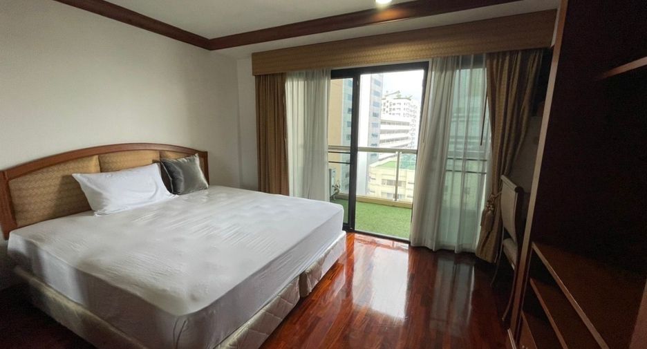 Apartamento con servicios en alquiler de 3 habitaciones en Watthana, Bangkok
